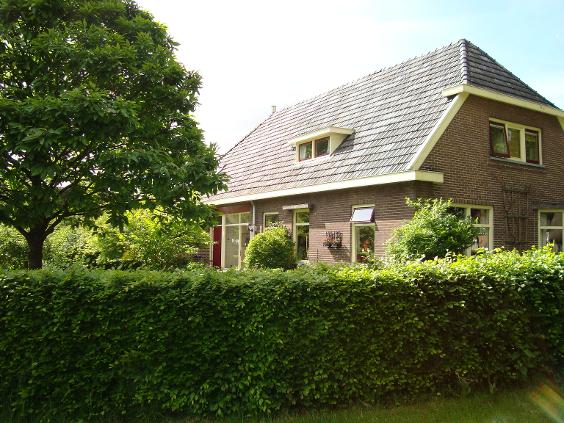 Voorkant huis Praktijk Renee Merkestijn